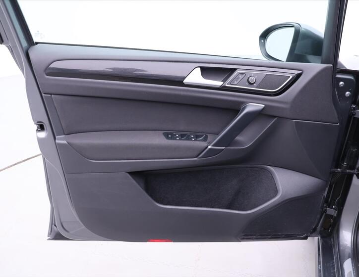 Volkswagen Golf Sportsvan 11