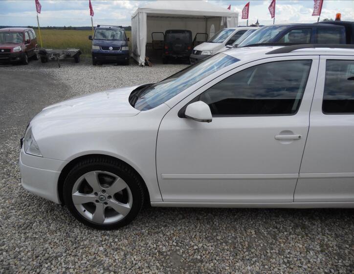 Škoda Octavia 10