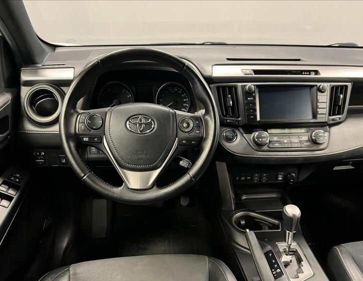 Toyota RAV4 5