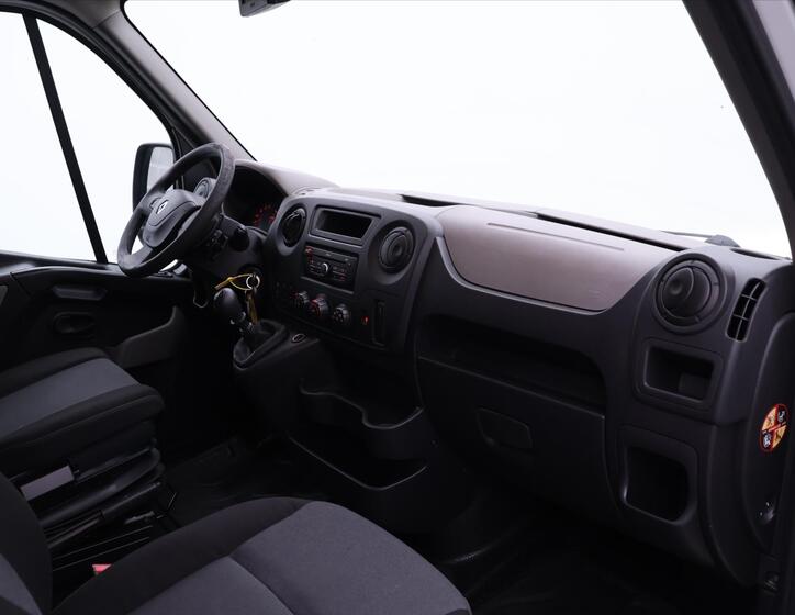 Renault Master 23