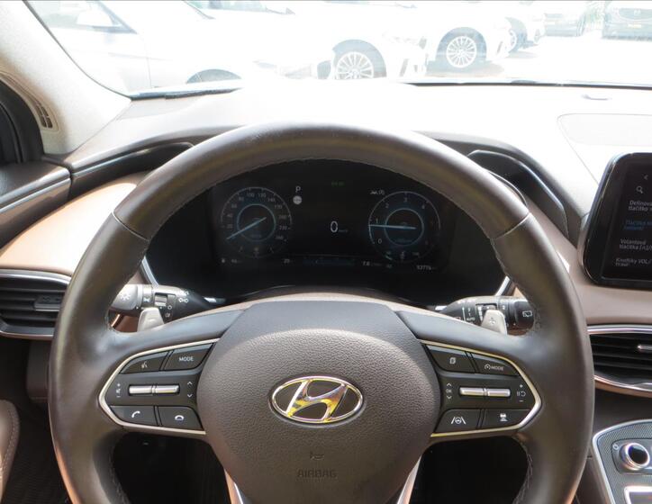 Hyundai Santa Fe 26
