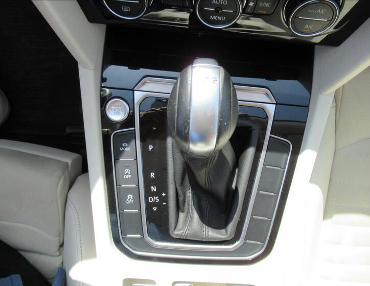 Volkswagen Passat 19