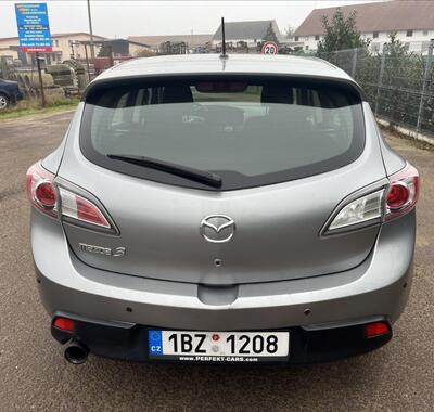 Mazda 3 7