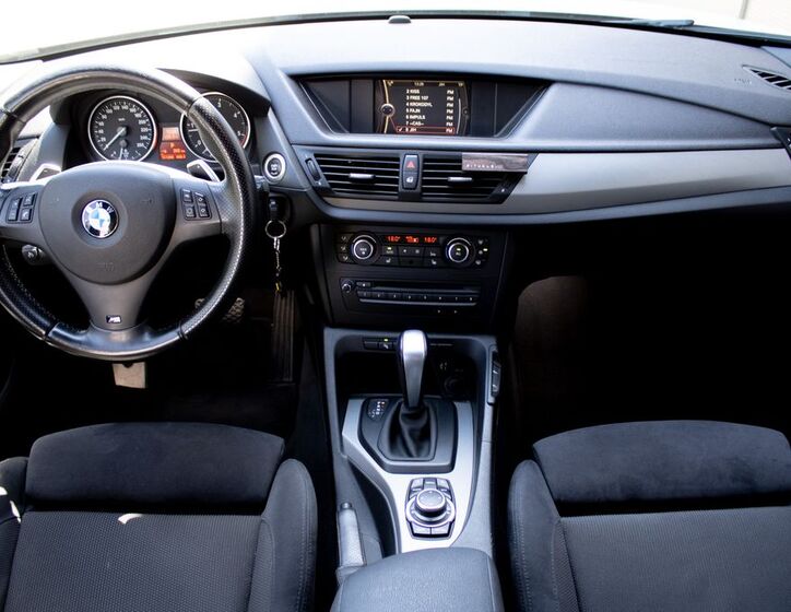 BMW X1 10