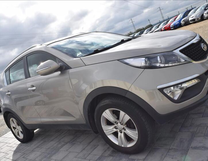KIA Sportage 4