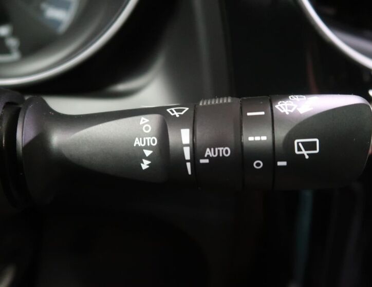 Toyota Auris 29