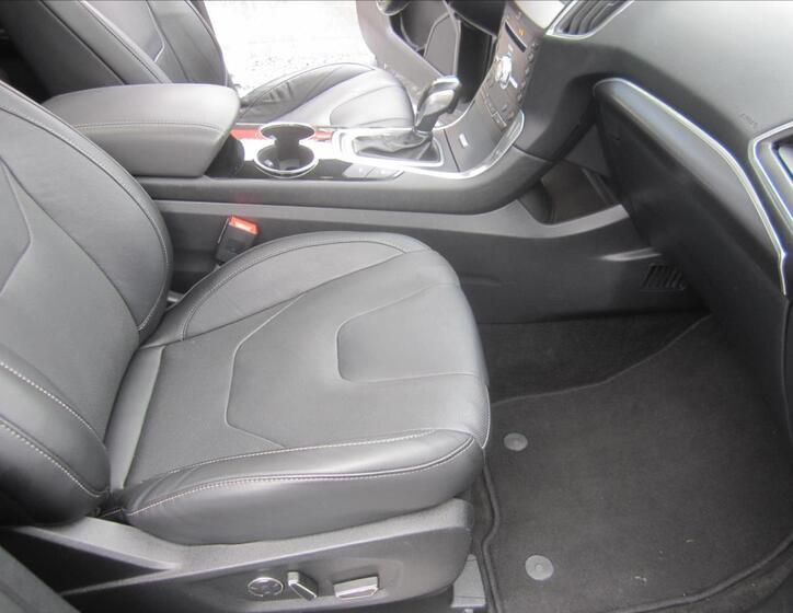 Ford S-MAX 40
