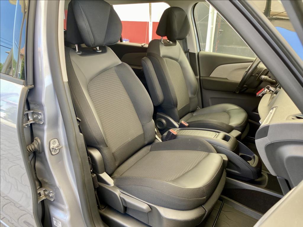 Citroën Grand C4 SpaceTourer 22