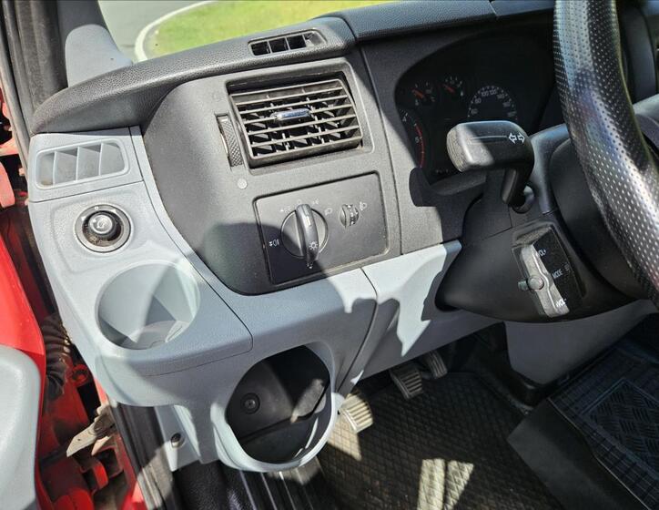 Ford Transit 8