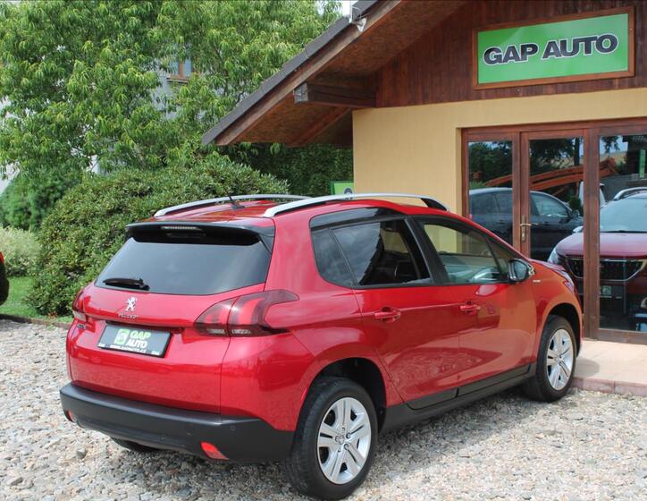 Peugeot 2008 6