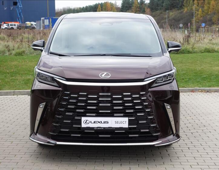 Lexus LM 350h 3