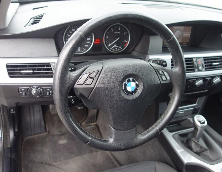 BMW Řada 5 23