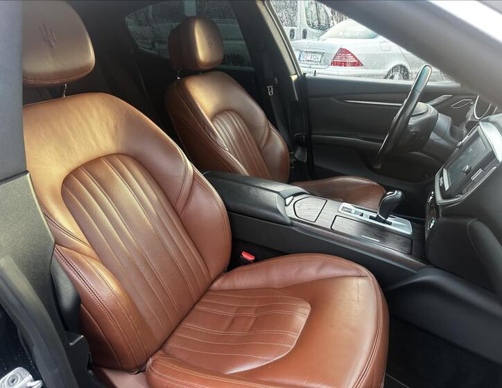 Maserati Ghibli 14
