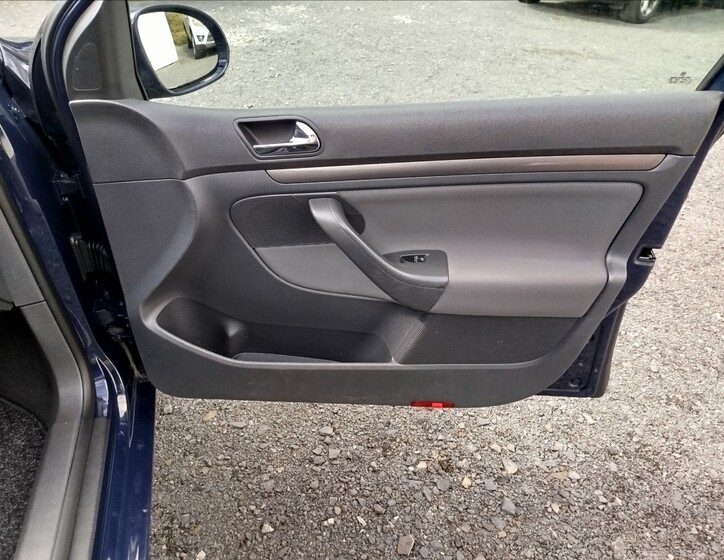 Volkswagen Golf 28
