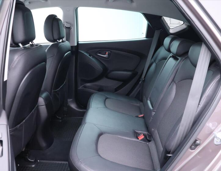 Hyundai ix35 13
