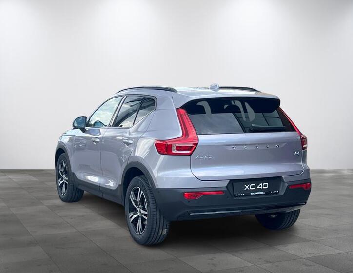 Volvo XC40 3