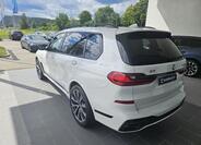 BMW X7 4