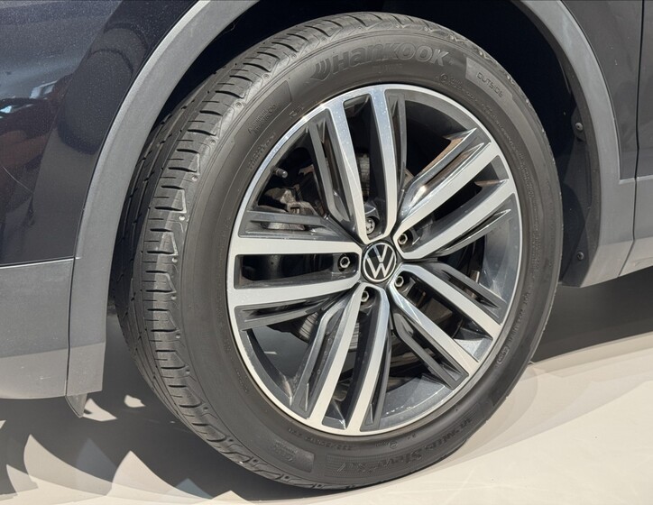 Volkswagen Tiguan 6