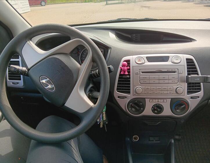 Hyundai i20 11