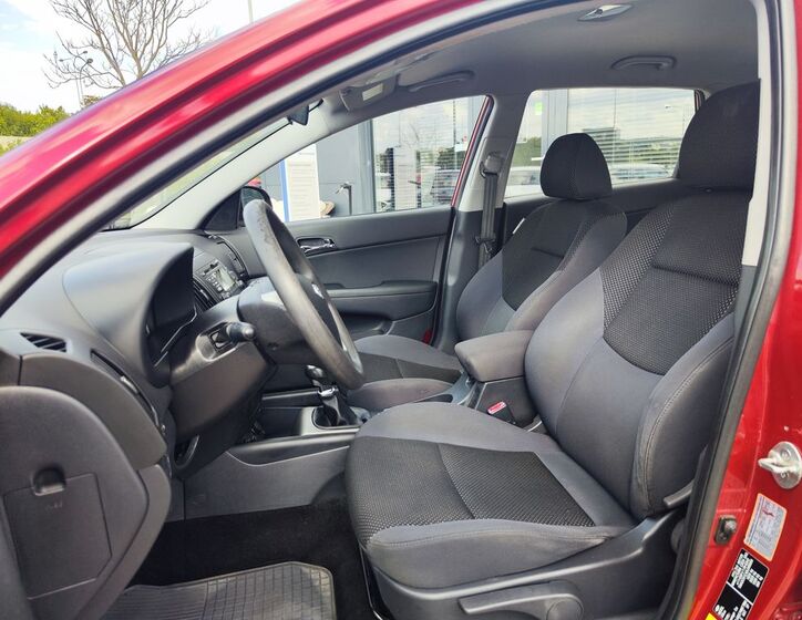 Hyundai i30 13
