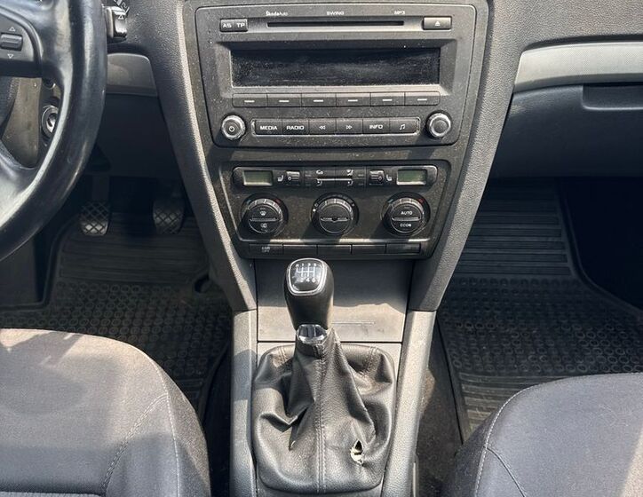 Škoda Octavia 14
