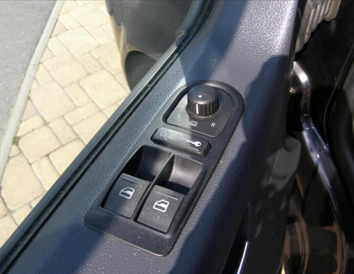Volkswagen Caravelle 13