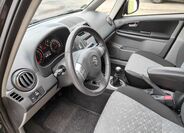 Suzuki SX4 16