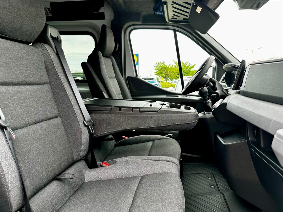 Nissan Interstar
