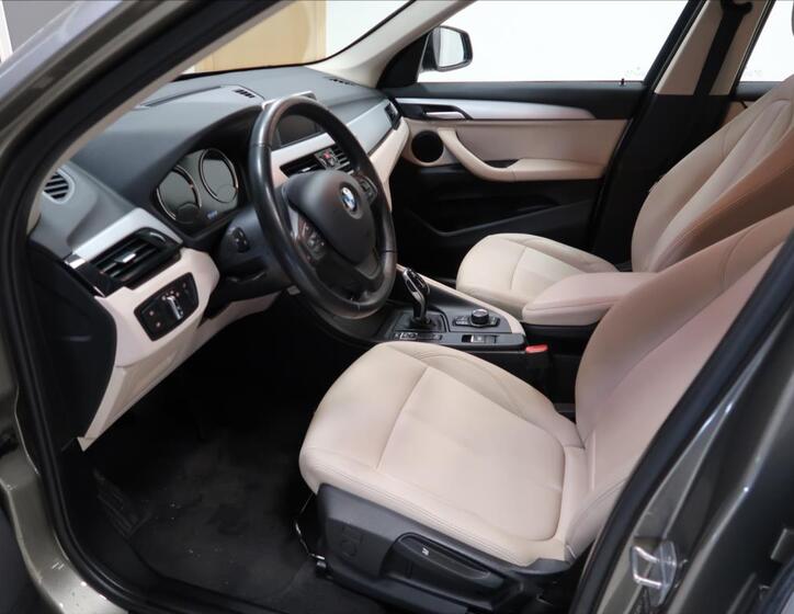BMW X1 7