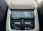 Volvo XC90 13