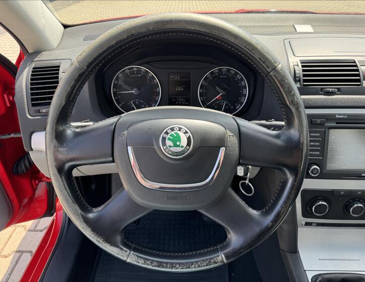 Škoda Octavia 14