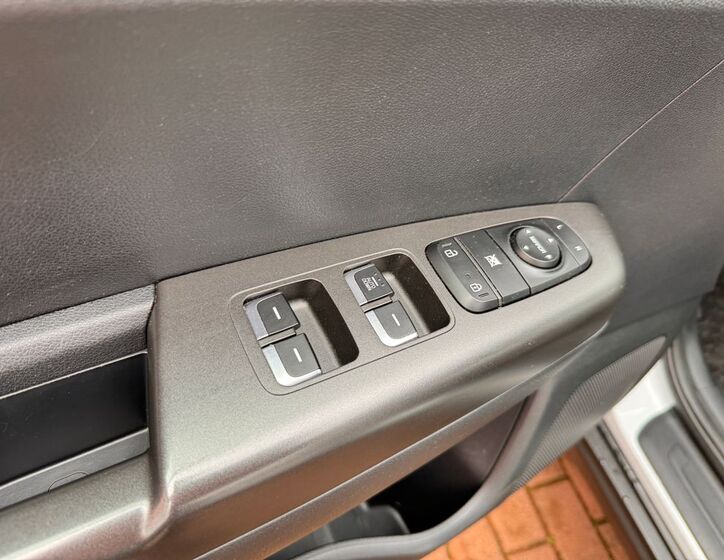 KIA Sportage 11