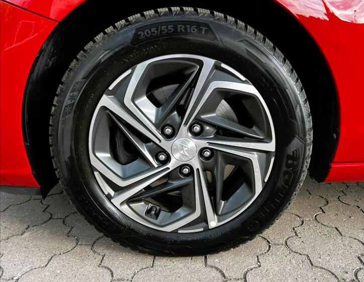 Hyundai i30 13