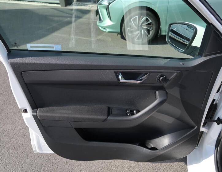 Škoda Fabia 19