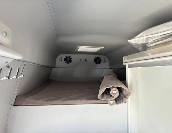 Mercedes-Benz Sprinter 10