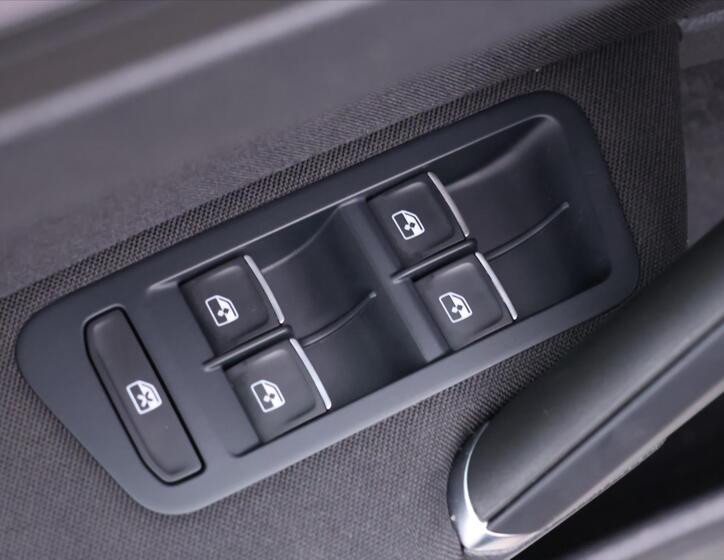 Volkswagen Golf 15
