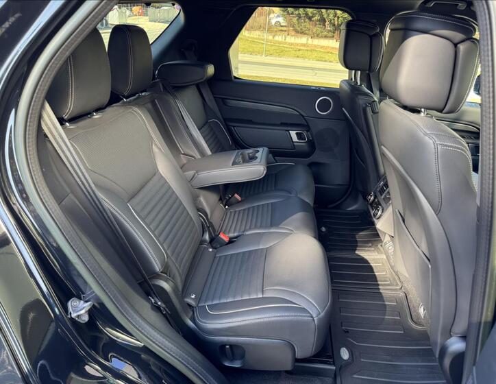 Land Rover Discovery 17