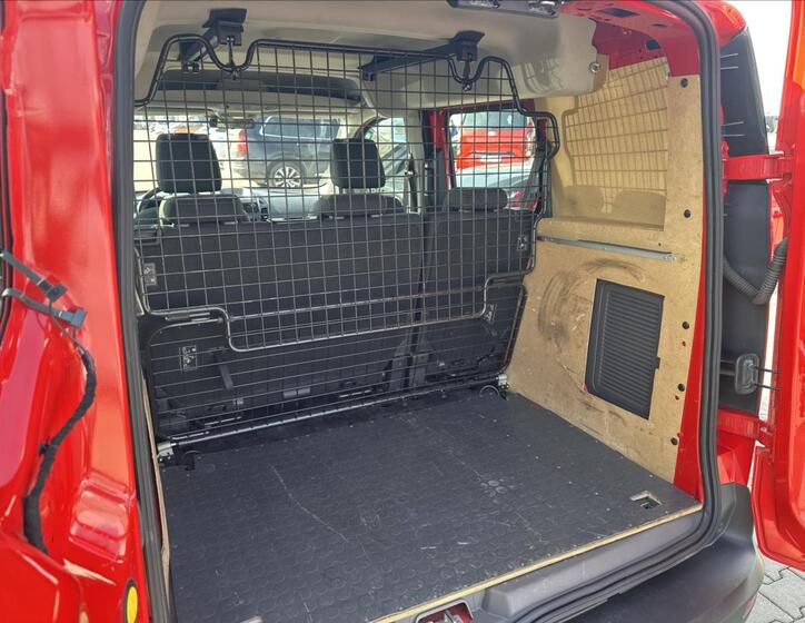Ford Transit Connect 13