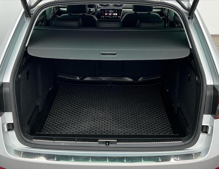 Škoda Superb 14