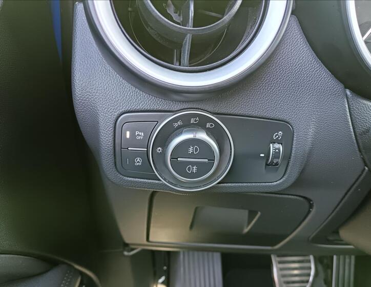 Alfa Romeo Stelvio 33