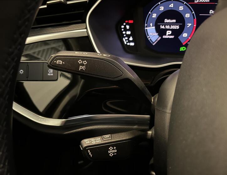 Audi Q3 17