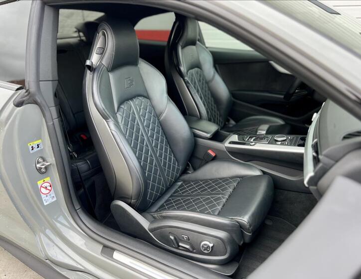 Audi S5 15
