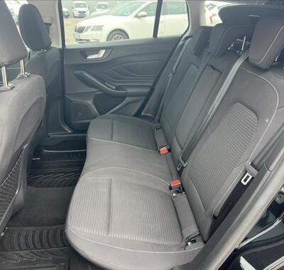 Ford Focus 16