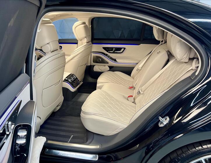 Mercedes-Benz Třídy S 12