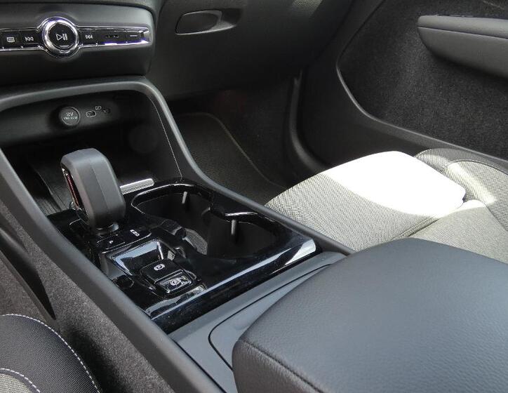 Volvo XC40 6