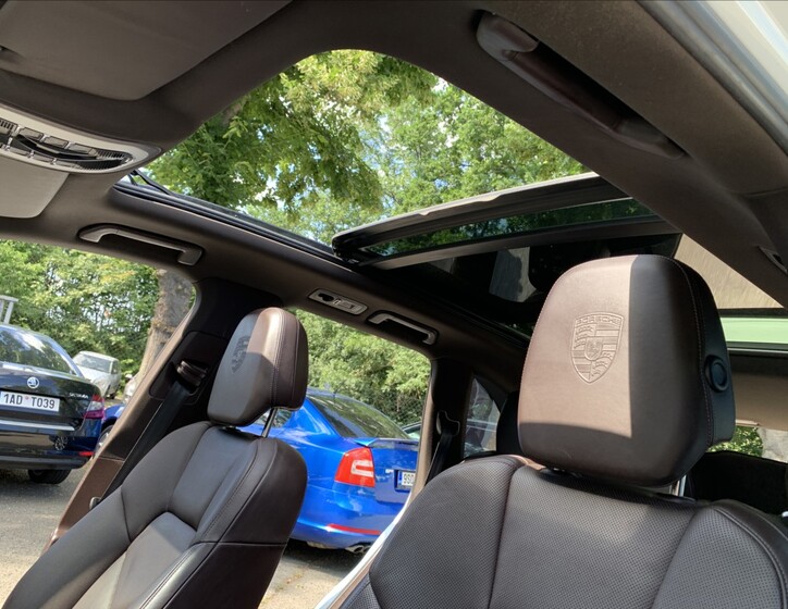 Porsche Cayenne 21
