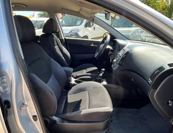Hyundai i30 17
