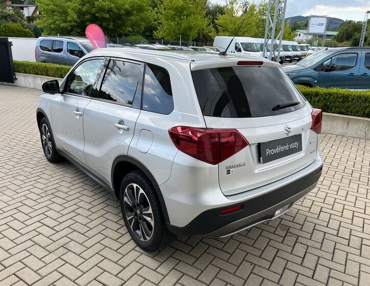 Suzuki Vitara 4
