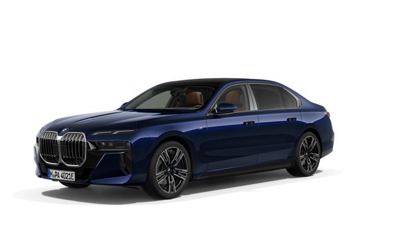 BMW i7