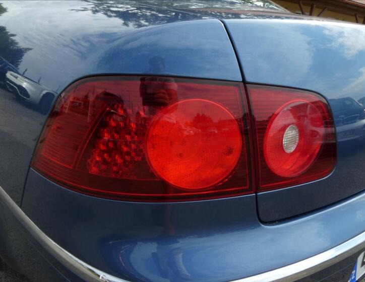 Volkswagen Phaeton 11